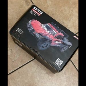 Remote control toy truck
